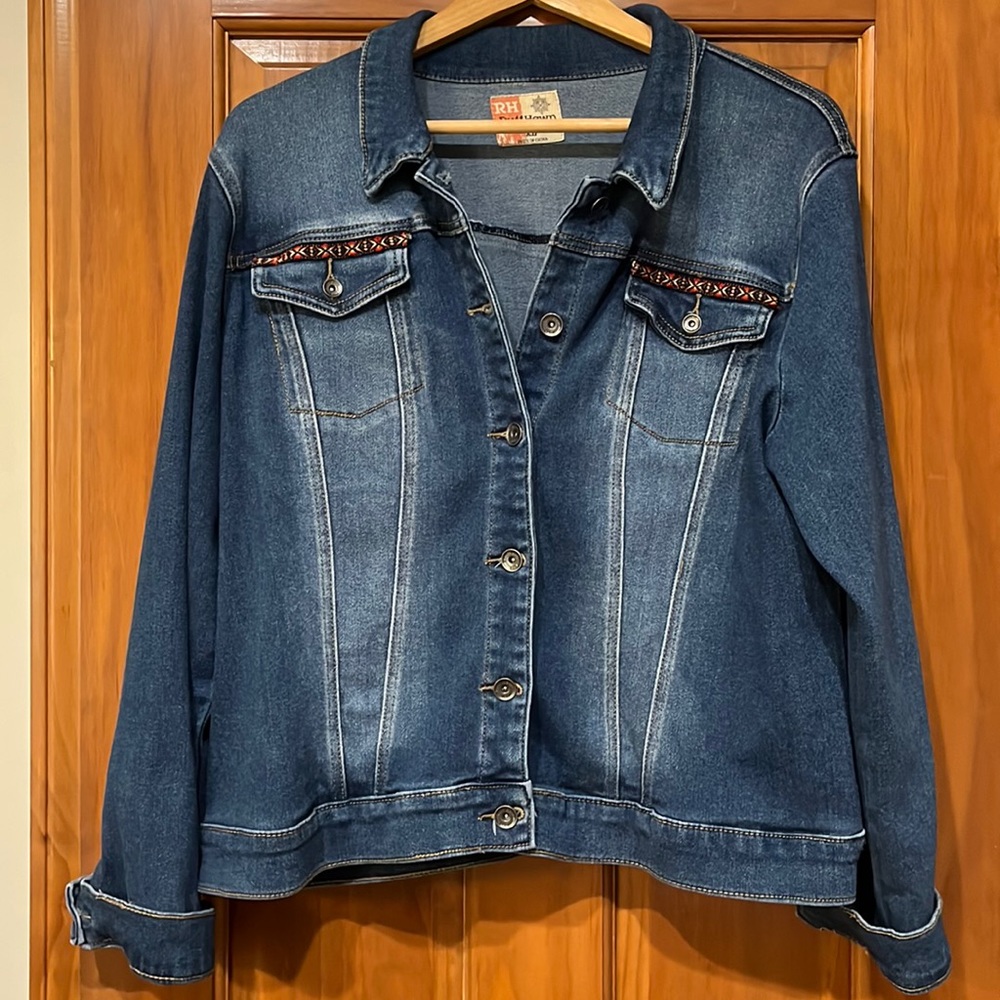 RuffHewn women’s XL stretchy embroidered pockets, jean jacket. Ruff Hewn